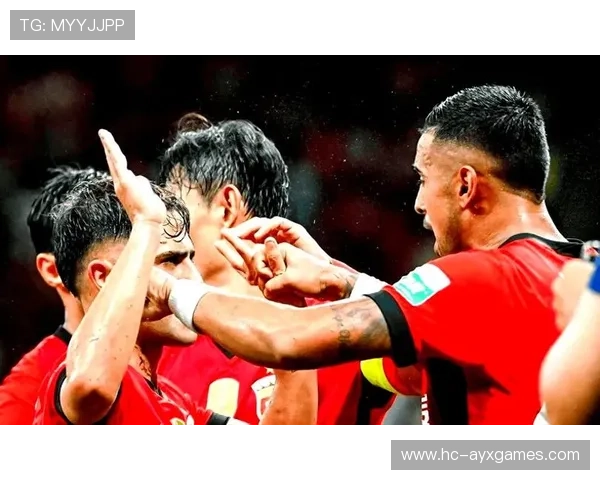 上港闯入亚冠强势表现，球迷热议晋级潜力